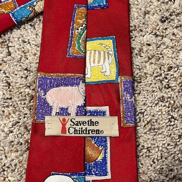 Save The Children Red Animal Silk Tie - Picture 3 of 5